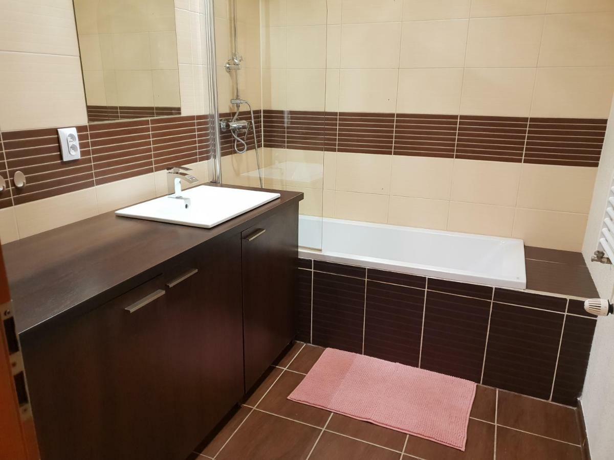 Apartament Szafir Zielona Gora  Luaran gambar