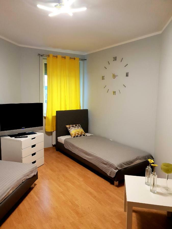 Apartament Szafir Zielona Gora  Luaran gambar